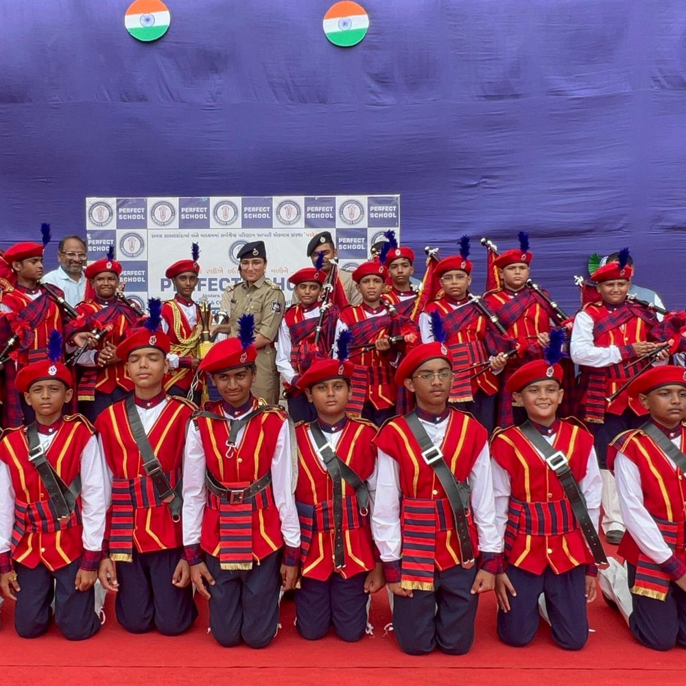 આકોદરામાં રેન્જ કક્ષાની સ્કૂલ બેન્ડ સ્પર્ધા:સાબરકાંઠા પોલીસ દ્વારા સ્કૂલ બેન્ડ સ્પર્ધા યોજાઈ; 4 જિલ્લાની 7 શાળાઓના વિદ્યાર્થીઓએ ભાગ લીધો