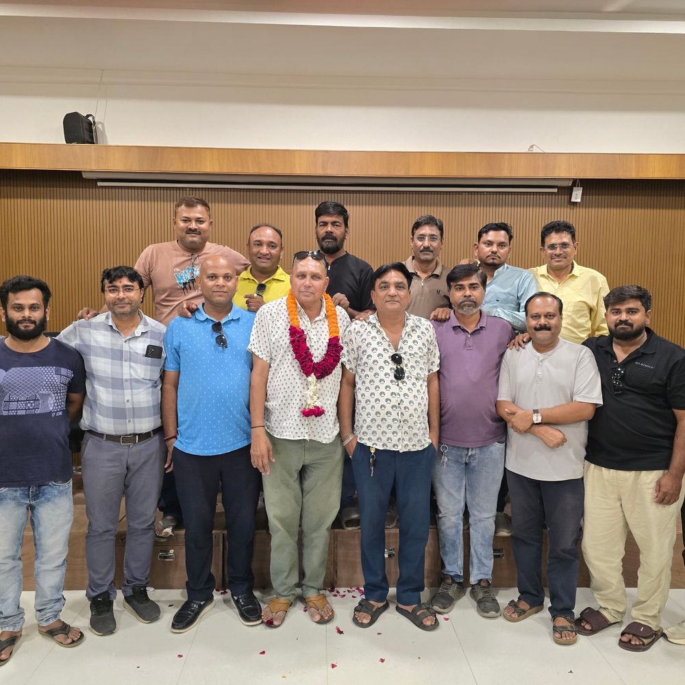 પાટણ ફોટોગ્રાફર એસોસિએશનની નવી કમિટીની બિનહરીફ વરણી:નીતિનભાઈ પટેલ પ્રમુખ, ભાવિનભાઈ ઉપપ્રમુખ સહિત અન્ય હોદ્દેદારોની વરણી