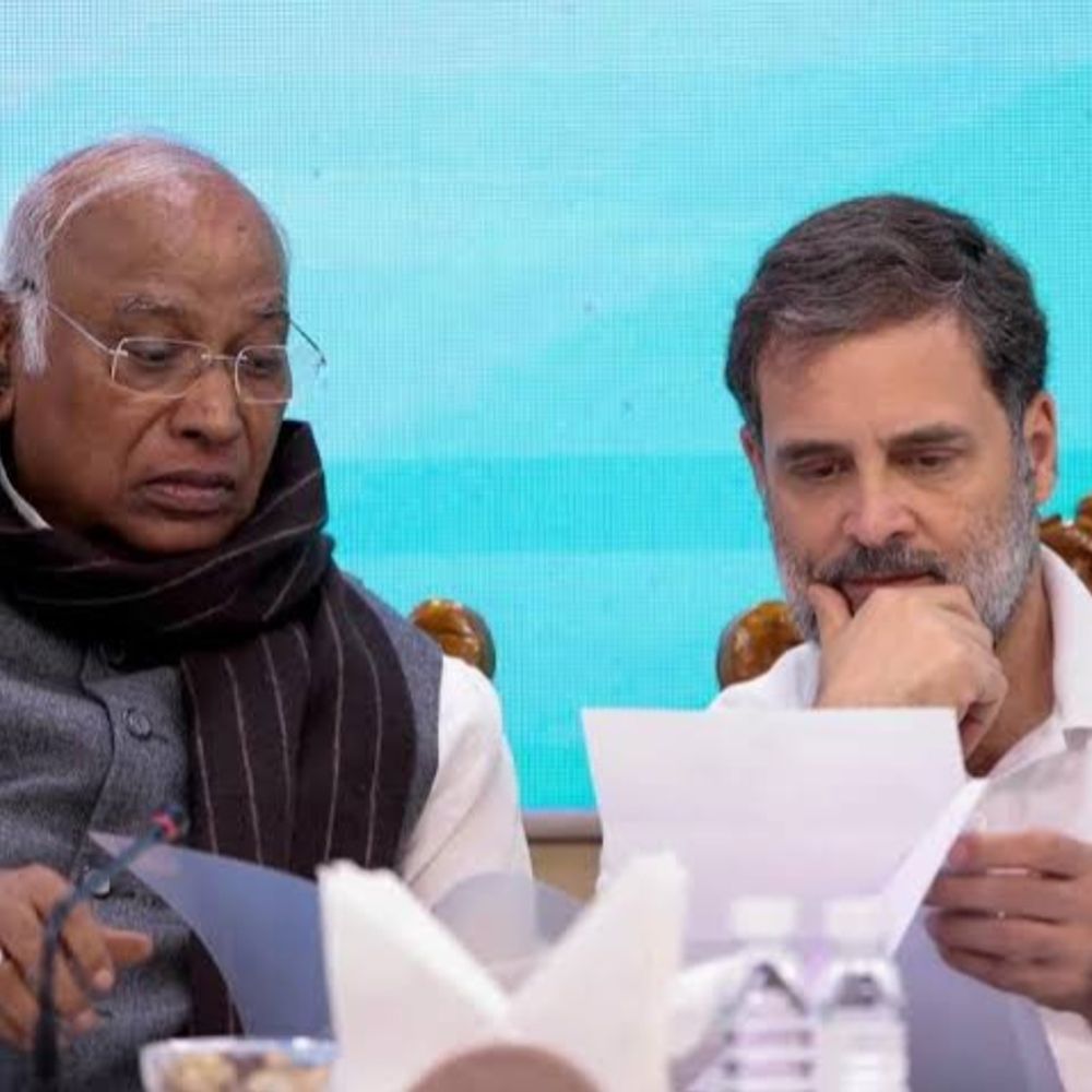 રાહુલ-ખડગેનો PM મોદીને પત્ર- જાતિ ગણતરીનાં પ્રશ્નો બદલો:કહ્યું- તેમાં પછાત વર્ગ શબ્દ નથી, બિહાર-તેલંગાણા જેવી પ્રક્રિયા અપનાવવાની માગ