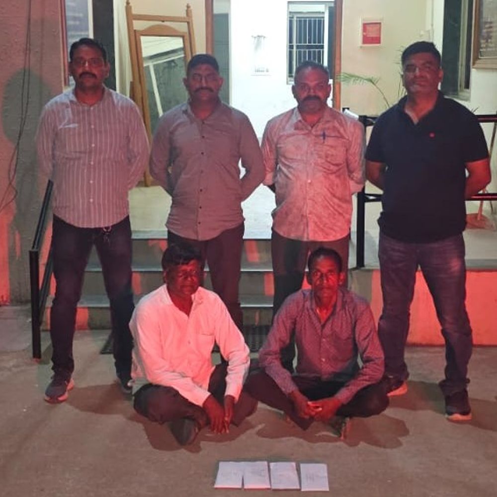 સાબરકાંઠા LCBએ જુગાર રમતા બેને ઝડપ્યા:તલોદના મુધાસણા ગામમાં જુગારધામ પર પોલીસનો દરોડો, પાંચ ફરાર, કુલ સાત સામે ગુનો નોંધાયો