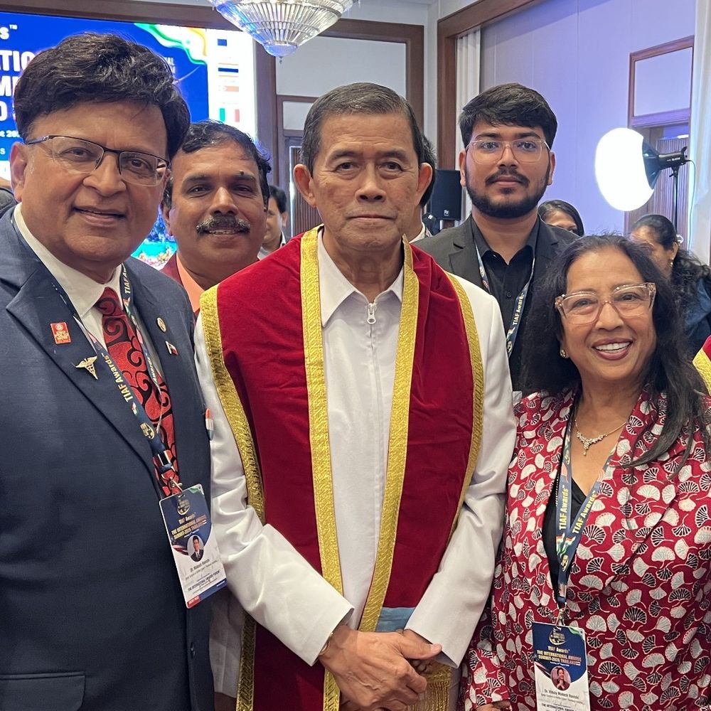 શહેરના ગાયનેકોલોજિસ્ટ દંપતીને આંતરરાષ્ટ્રીય સન્માન:બેંગકોકમાં ડો. મુકેશ બાવિશી અને ડો. વિદુલા બાવિશીને ગ્લોબલ એવોર્ડ એનાયત