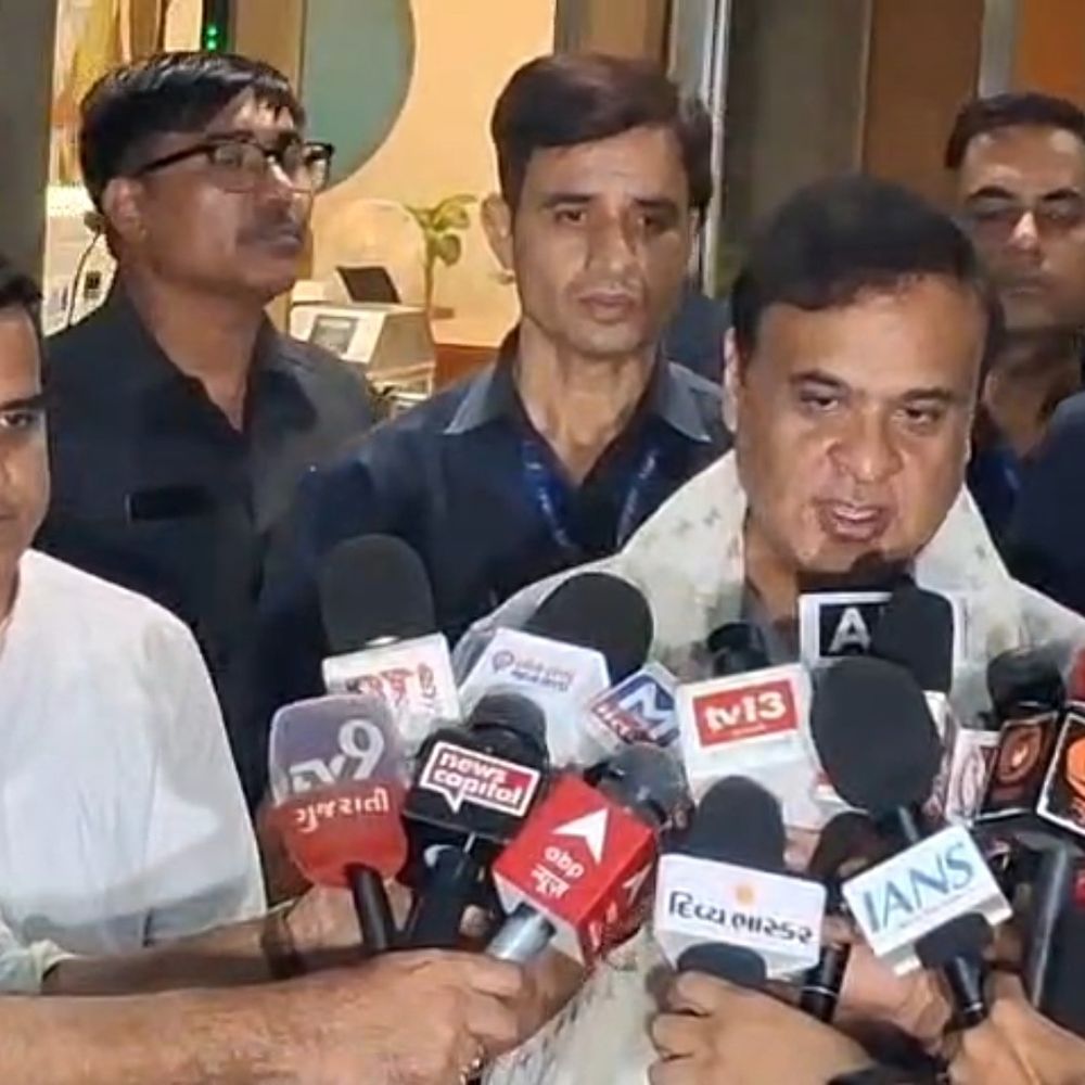 'ગુજરાત સમગ્ર દેશ માટે બેસ્ટ પ્રેક્ટિસ છે':આસામના CMએ 3 કલાક સુધી ગુજરાત મોડલ અને રોકાણ નીતિઓ પર મંથન કર્યું