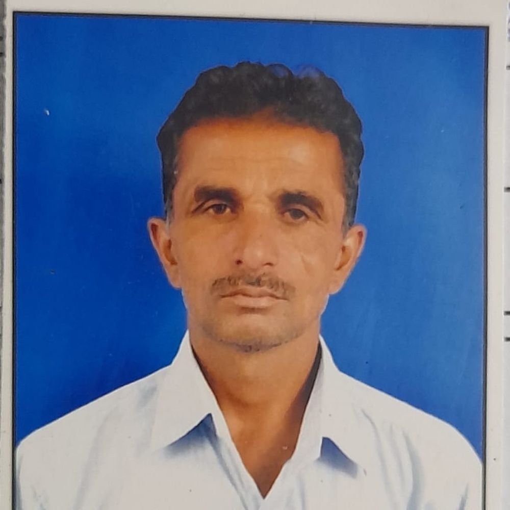 મોડાસાના નવા ગામમાં દવા છાંટતાં ખેડૂતને ઝેરી જાનવરે દંશ માર્યો