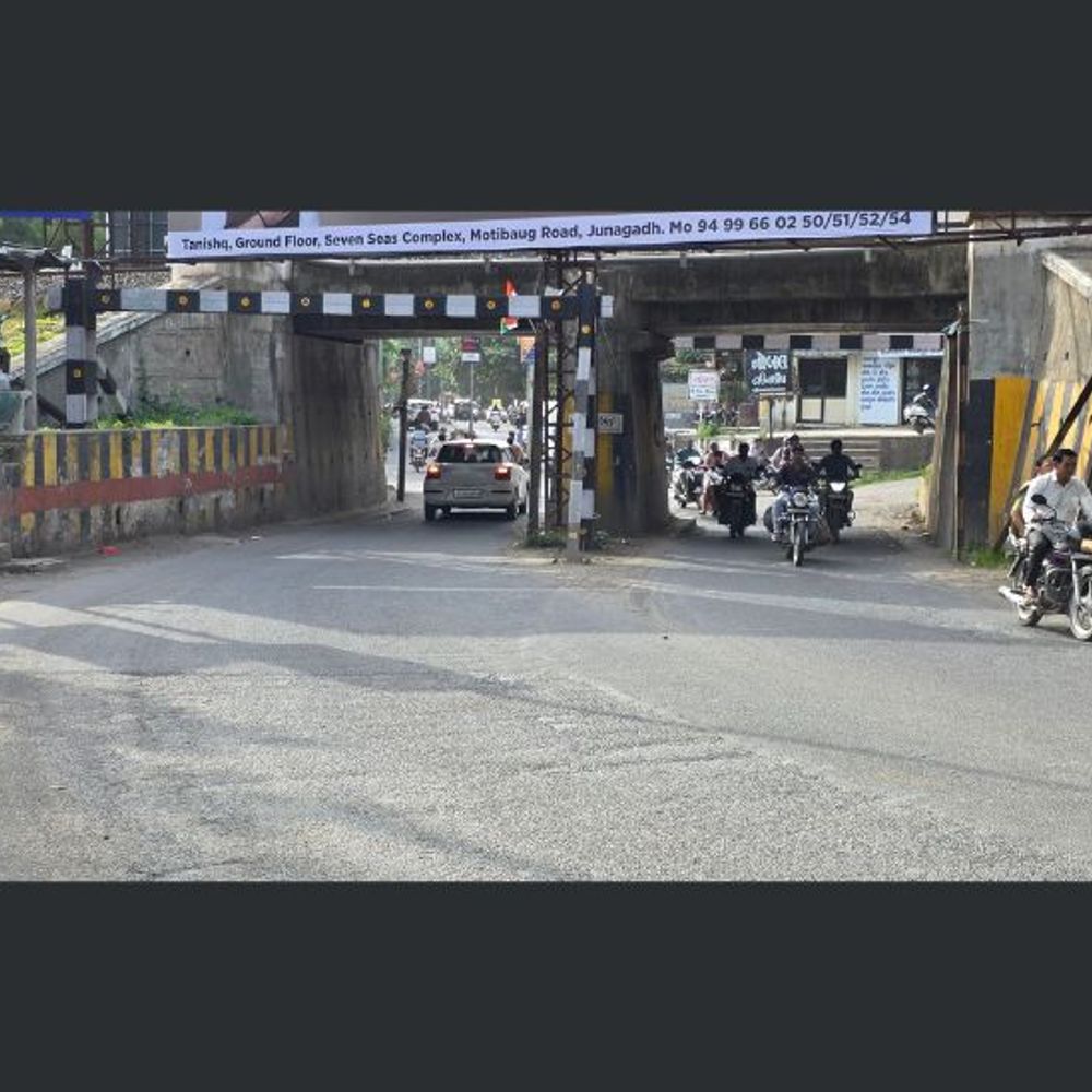 જુનાગઢના ઝાંઝરડા રોડ પર ટ્રાફિક જામ