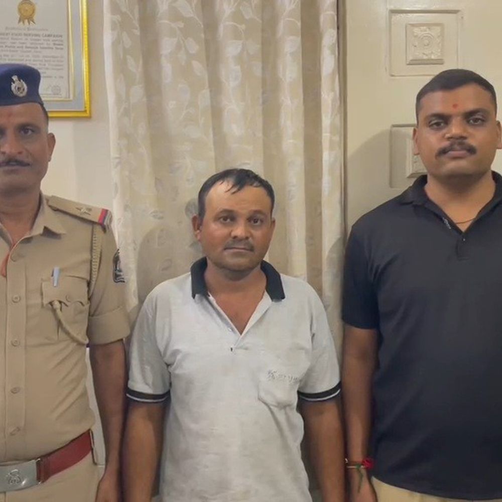 પત્નીના પ્રેમીને પતિએ છરીના ઘા ઝીકી પતાવી દીધો:બોટાદના ઉગામેડી ગામે આડાસંબંધની શંકાએ હત્યા, ગણતરીના કલાકમાં આરોપીને પોલીસે દબોચી લીધો