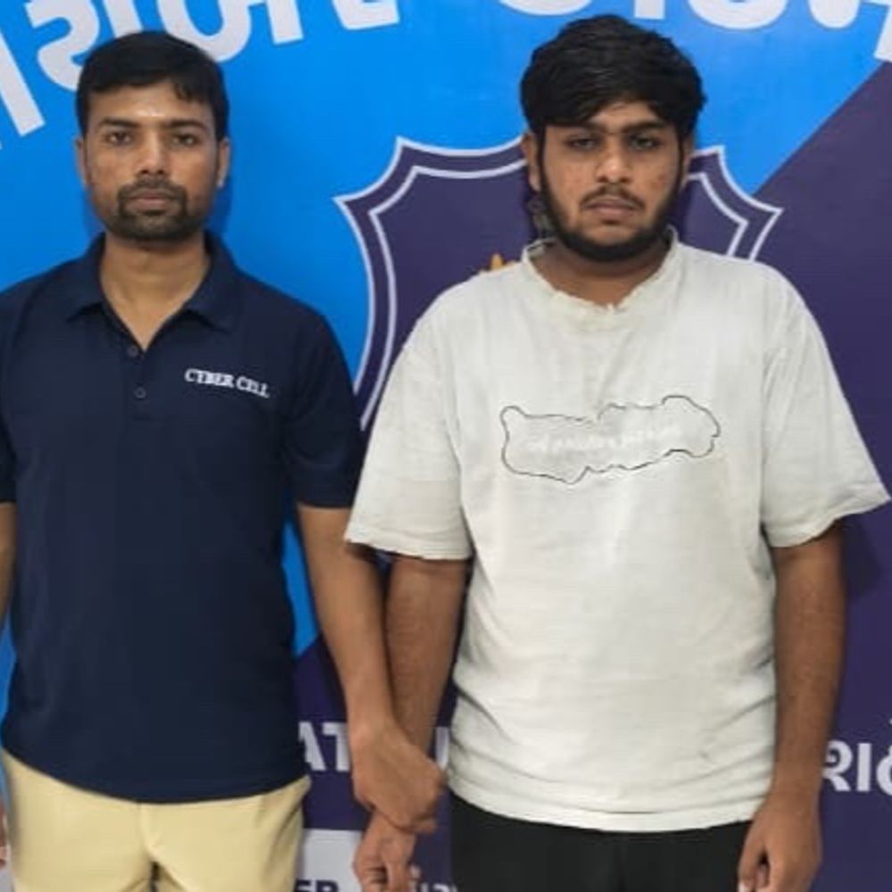 વર્ક ફ્રોમ હોમના નામે 5.98 લાખની ઠગાઈ:કમિશન પર બેંક એકાઉન્ટ આપનાર રત્નકલાકાર ઝડપાયો, 5 રાજ્યોમાં છેતરપિંડીના તાર જોડાયા