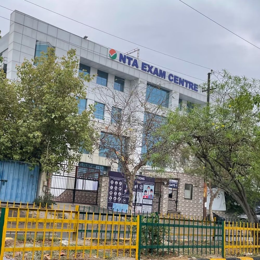 NTAમાં કેન્દ્રના ત્રણ અધિકારીઓની નિમણૂક:2 ડિરેક્ટર, એક જોઈન્ટ ડિરેક્ટર; ત્રણ અઠવાડિયામાં પદ સંભાળવાનો આદેશ