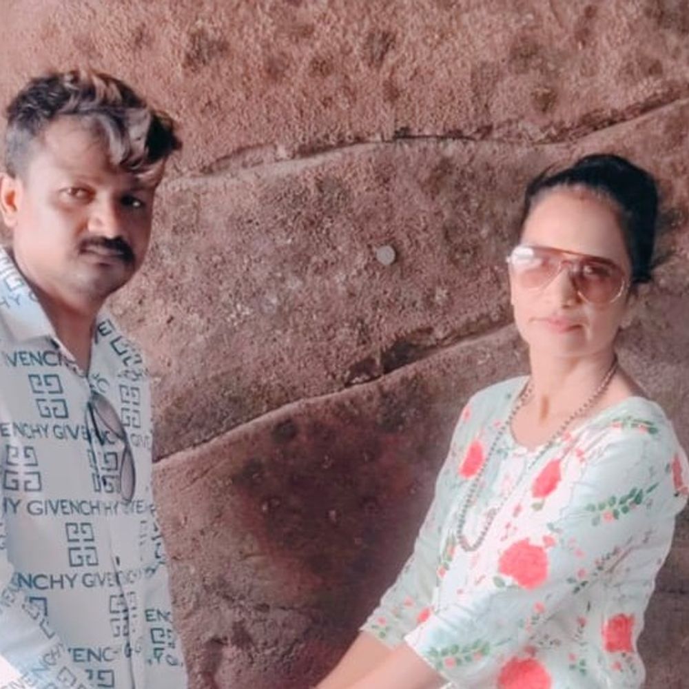 રિસાયેલી પત્નીને મનાવવા આવેલા પતિ છરી લઈ તૂટી પડ્યો:લોહીલુહાણ હાલતમાં મૂકીને નાસી છૂટ્યો, અફસોસ થતા ટ્રેન નીચે પડતું મૂકી આત્મહત્યા કરી; અમદાવાદનો કાળજું કંપાવતો બનાવ