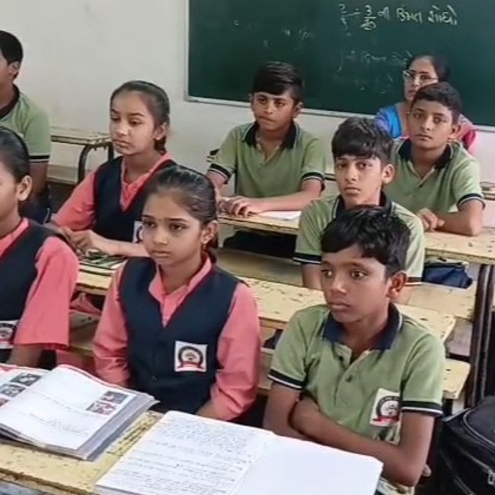દિવ્યાંગ સુવિધાઓ વગરની શાળાઓ સામે શિક્ષણ વિભાગ આકરા પાણીએ:દિવ્યાંગો માટે શાળાઓ સુગમ્ય નહીં હોય તો માન્યતા રદ થશે: 10 દિવસનું અલ્ટીમેટમ આપતા જૂનાગઢ જિલ્લા શિક્ષણાધિકારી લતાબેન ઉપાધ્યાય