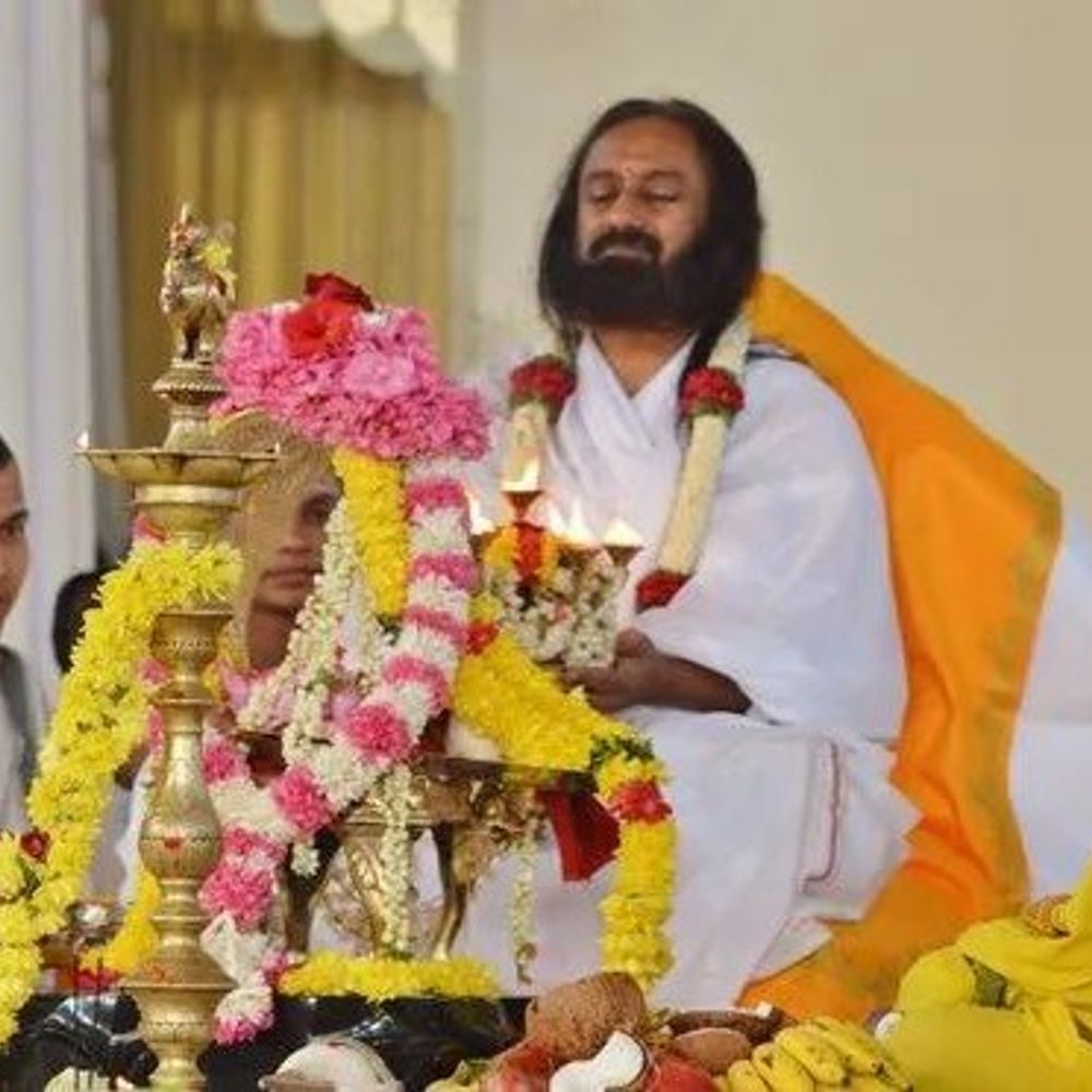 આર્ટ ઓફ લિવિંગ અમદાવાદ દ્વારા શ્રાવણ માસની ભવ્ય ઉજવણી:કાલે શ્રી શ્રી જ્ઞાન મંદિર, સેટેલાઇટ ખાતે યોજાશે ભવ્ય સામૂહિક રુદ્રપૂજા