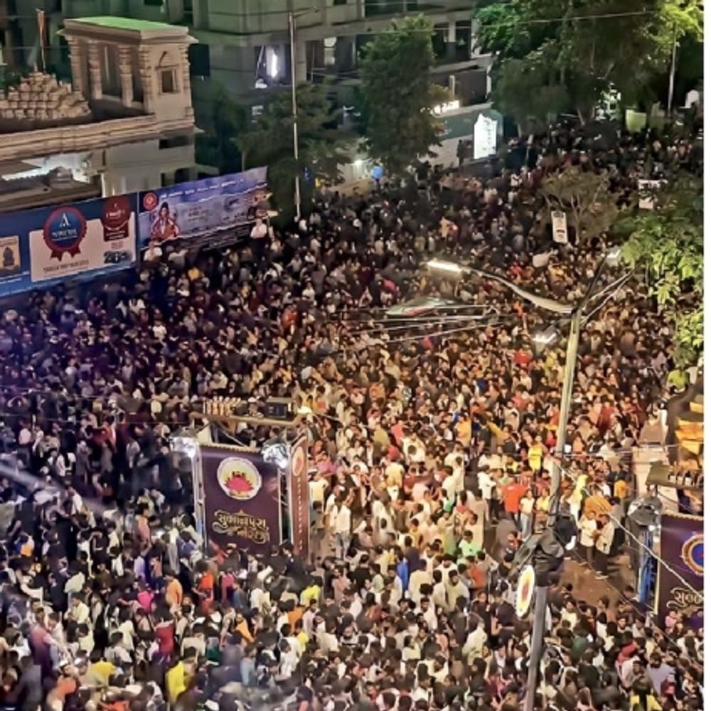 વડોદરાના સુભાનપુરામાં શ્રીજીનું શાહી આગમન