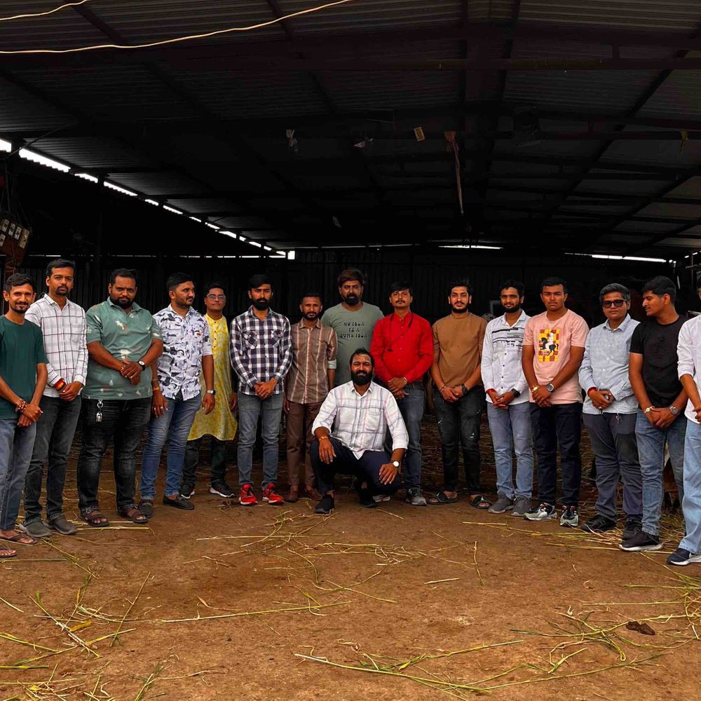 વંદે માતરમ્ ફાઉન્ડેશન દ્વારા આગામી જન્માષ્ટમીની ઉજવણી નિમિત્તે:ગૌશાળામાં 51 મણ લીલા નીરણ સાથે 51 કિલો લાડુનું મહા અનુદાન