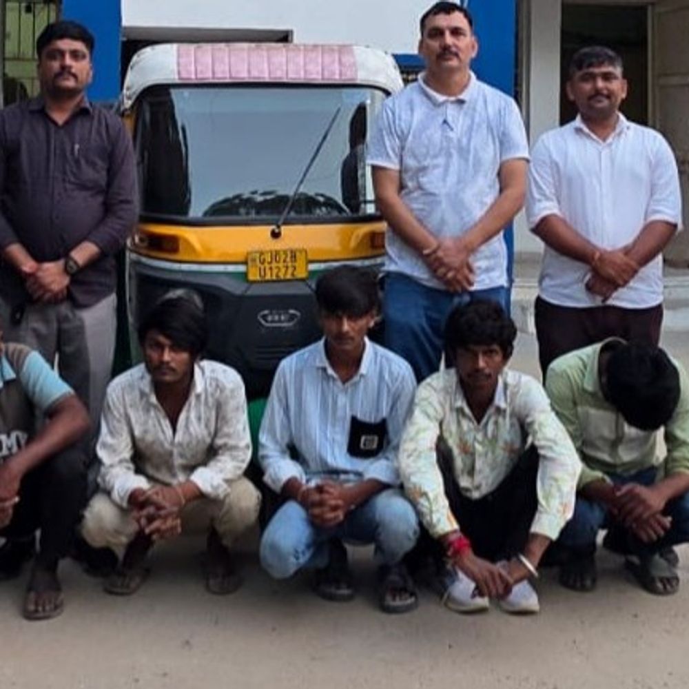 મેટલ ફોર્જ કંપનીમાં થયેલી ચોરીનો ગણતરીના કલાકોમાં ભેદ ઉકેલ્યો:કંપનીની દીવાલ કૂદી 1.57 લાખની લોખંડની પાઇપો ચોરી કરનાર ગેંગ ઝડપાઈ, 2.17 લાખનો મુદ્દામાલ જપ્ત