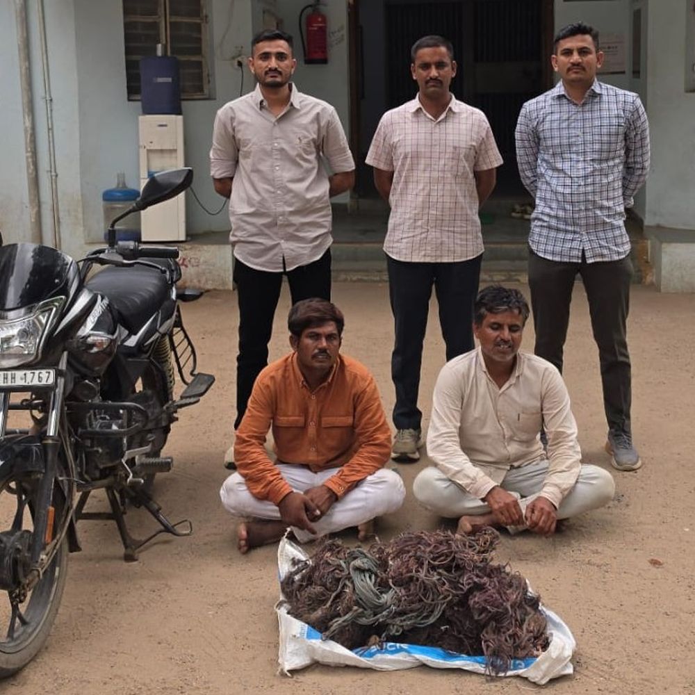 નખત્રાણામાં બોર કેબલ ચોરીનો ભેદ ઉકેલાયો:બે આરોપી ઝડપાયા, 50 હજારનો મુદ્દામાલ જપ્ત