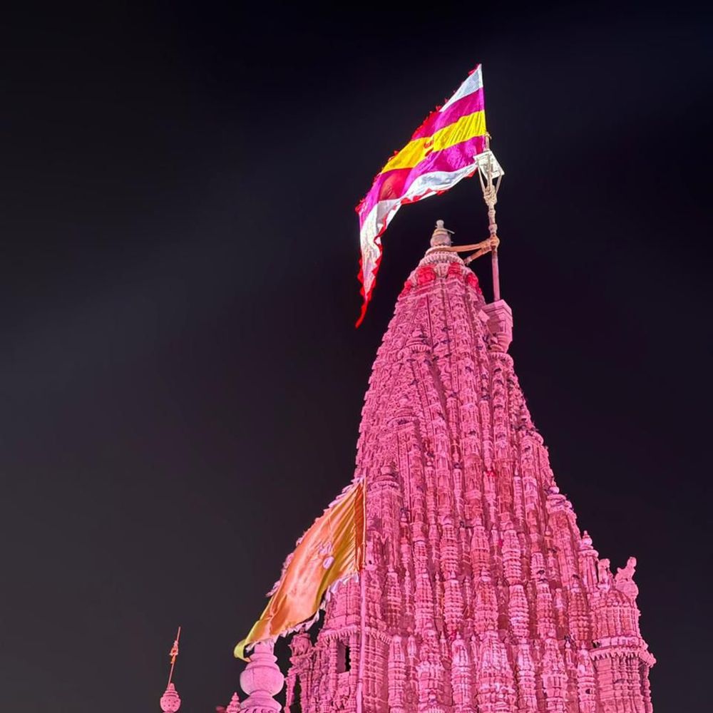 દ્વારકાધીશ મંદિરે જન્માષ્ટમી મધ્યરાત્રિએ જન્મ ઉત્સવ