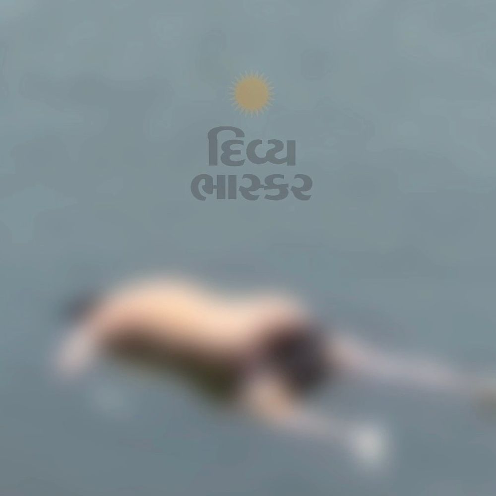 ગોધરામાં નર્મદા કેનાલમાંથી અજાણ્યા પુરુષનો મૃતદેહ મળ્યો:કાકણપુર પોલીસે રતનપુર કાંટડી ગામ પાસે કેનાલમાંથી અર્ધનગ્ન હાલતમાં મૃતદેહ બહાર કાઢ્યો