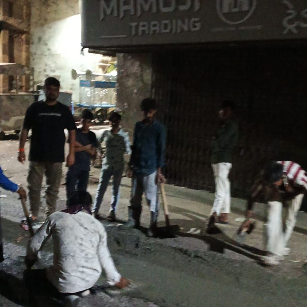 મોરબીમાં જન્માષ્ટમી શોભાયાત્રાના રૂટ પર મહાનગરપાલિકાએ RCC પેચવર્ક શરૂ કર્યું:જડેશ્વર મંદિરથી નગર દરવાજા સુધી રસ્તો મરામત થતાં આયોજકોને રાહત