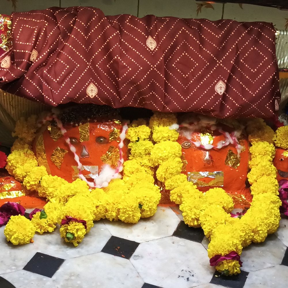 મોરબીમાં શીતળા સાતમે બાળકોના સારા આરોગ્ય માટે મેળો ભરાયો:મહિલાઓ માનતા પૂરી કરવા ઉમટી, શ્રીફળ-કુલેર ચઢાવી વાર્તા સાંભળી