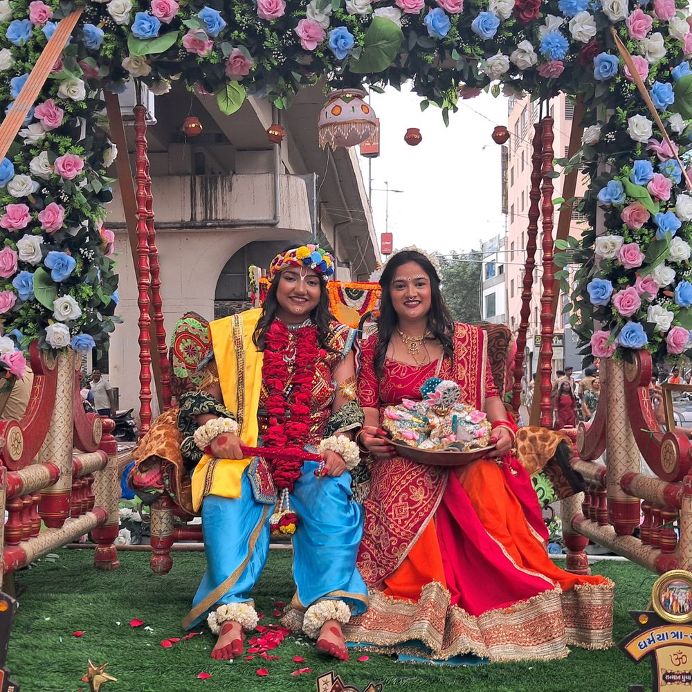 'સ્વરા ભાસ્કર શૂર્પણખા છે,વિધર્મીઓ નથી નડ્યા એટલા જયચંદો નડ્યા':'પદ્માવત'ના જૌહર સીન પર એક્ટ્રેસના નિવેદનથી રાજકોટની ધર્મસભામાં ભક્તિસ્વામી લાલઘૂમ, VHPના શંકરભાઉએ કહ્યું-એક કલંક અને કીડા સમાન