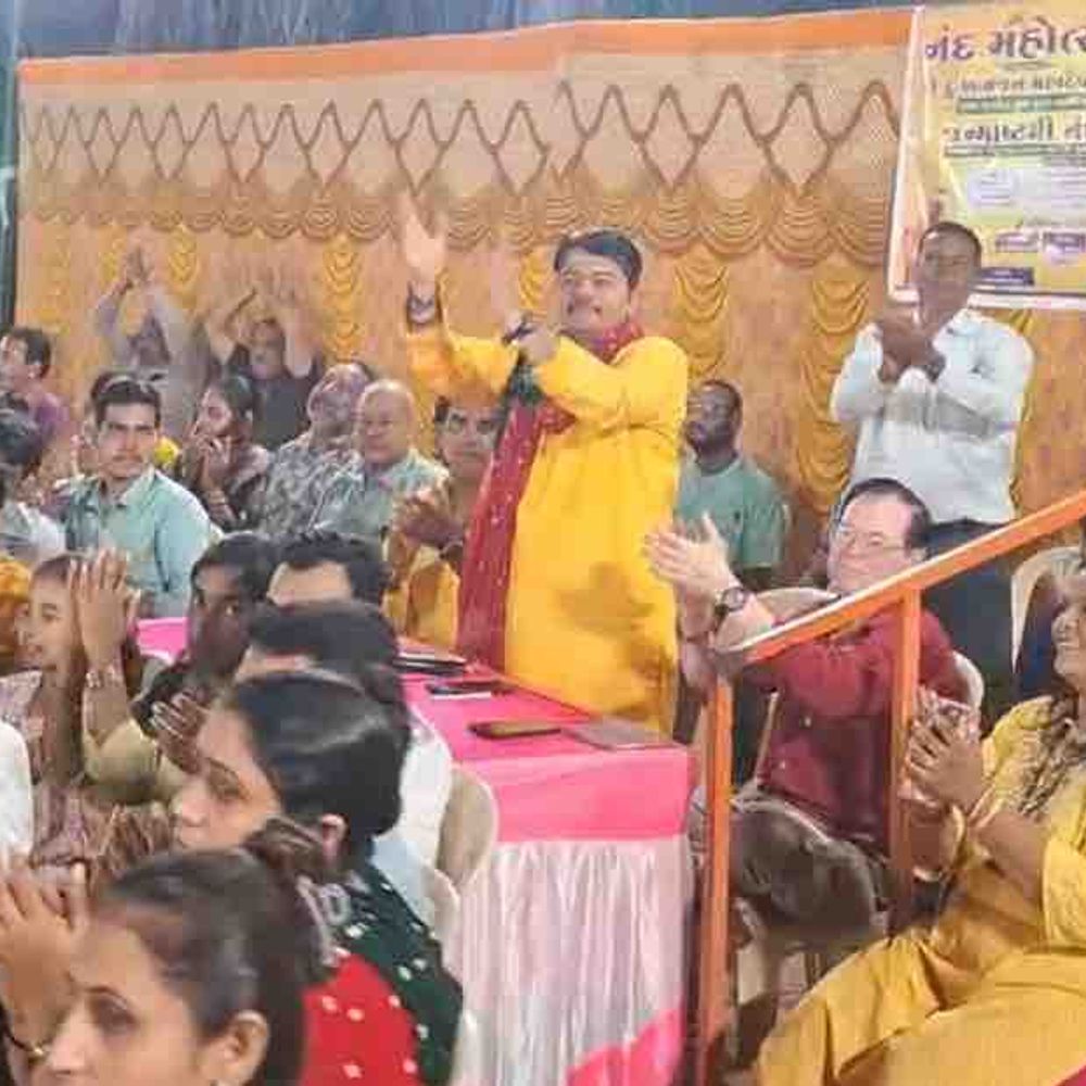 જામનગરમાં દુઃખભંજન મહાદેવ મંદિરે ભવ્ય નંદ મહોત્સવ યોજાયો:જન્માષ્ટમીના પાવન પર્વ નિમિત્તે મોટી સંખ્યામાં શ્રદ્ધાળુઓ ઉમટ્યા