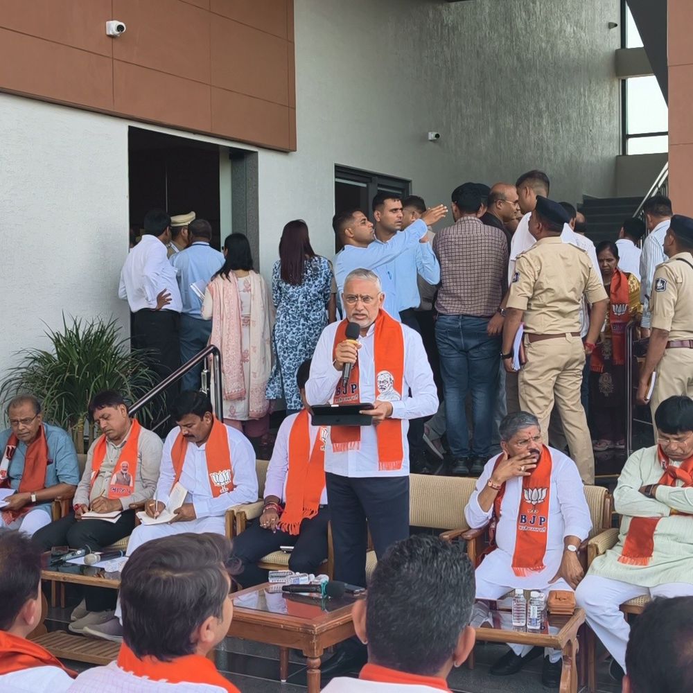 8 સપ્ટેમ્બરે PM મોદી નવસારીમાં:'નમો કમલમ' કાર્યાલયનું ઉદ્ઘાટન કરશે, SPGએ સુરક્ષા સંભાળી; 5-6 હજાર લોકો માટે ડોમ બન્યો