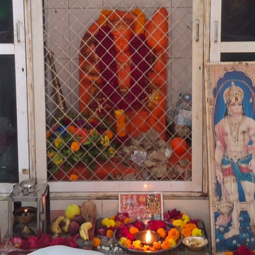 ખટાસ ગામે હનુમાન મંદિરે ભક્તો ઉમટ્યા:શ્રાવણના છેલ્લા શનિવારે ભંડારાનું આયોજન, ફરાળ અને ભોજનની વ્યવસ્થા
