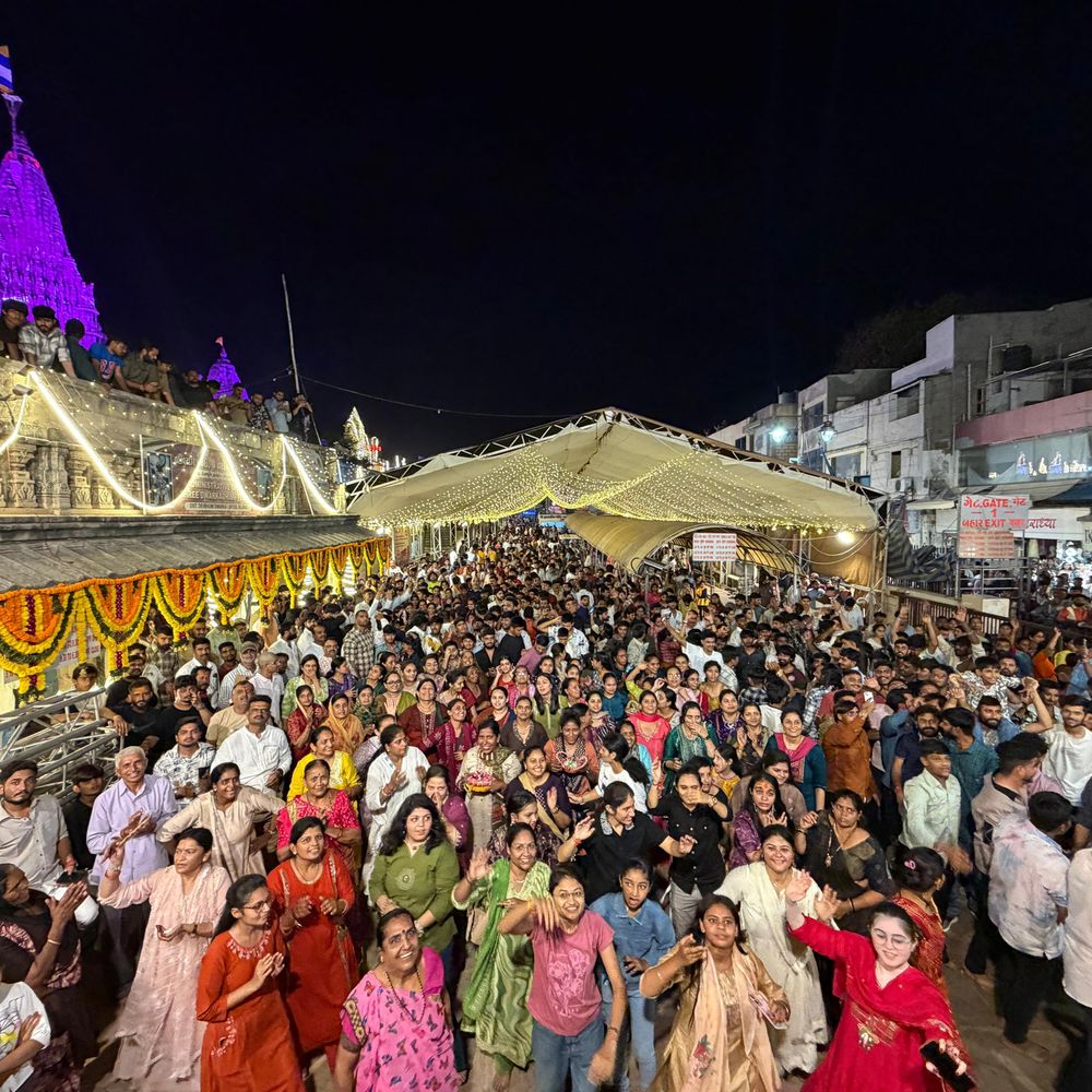 દ્વારિકાનગરી ધર્મમય:જગતમંદિરે કાળીયા ઠાકરના જન્મોત્સવના વધામણા જન્માષ્ટમી પર્વે પોણા બે લાખથી વધુ ભાવિકો ઉમટ્યા