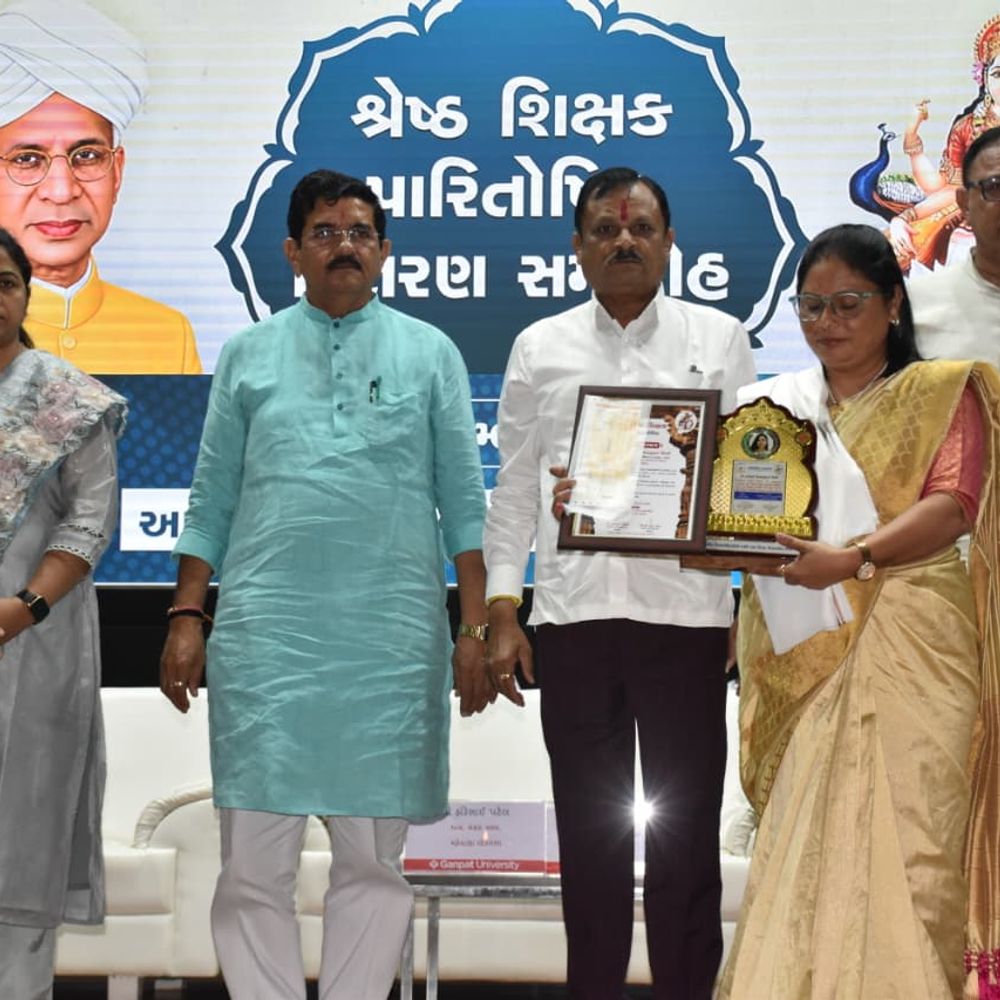 મહેસાણા જિલ્લા-તાલુકા શ્રેષ્ઠ શિક્ષકોનું સન્માન, AI ના યુગમાં પણ શિક્ષકનું મહત્વ અકબંધ