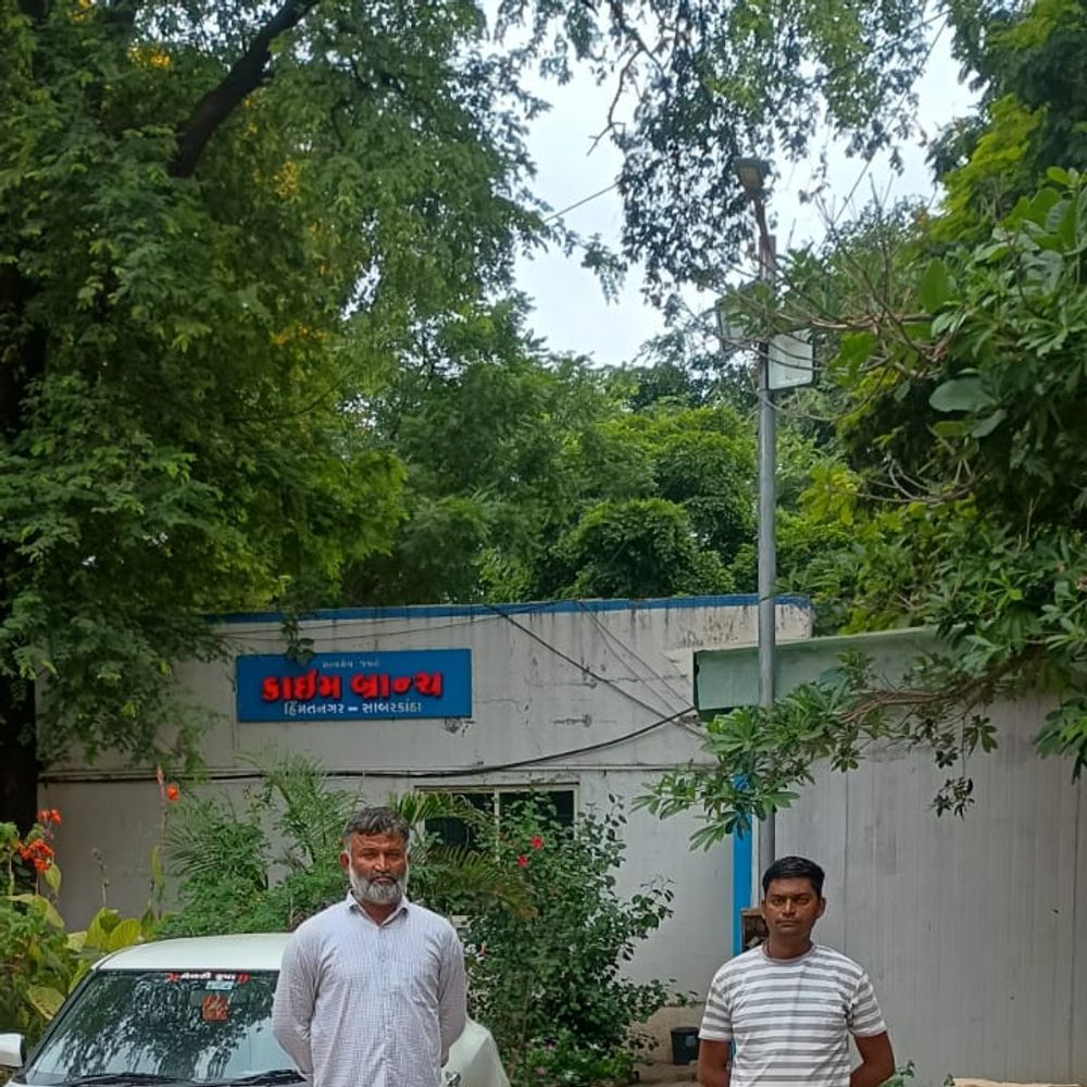 કારમાંથી ₹3.12 લાખનો વિદેશી દારૂ ઝડપાયો