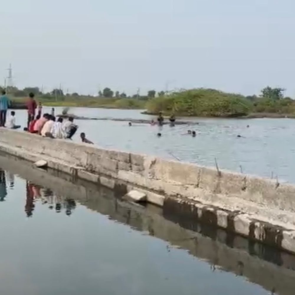 જન્માષ્ટમીની રજામાં મામાના ઘરે આવેલા ભાણેજ સહીત ચાર બાળકોના મોત:પડધરીના દહીસરડા આજી ગામે હનુમાન મંદિર પાછળ ચેકડેમમાં ન્હાવા ગયેલા ચારેય મિત્રો ડૂબી ગયા'તા, 8 કલાક બાદ ચોથો મૃતદેહ મળી આવ્યો