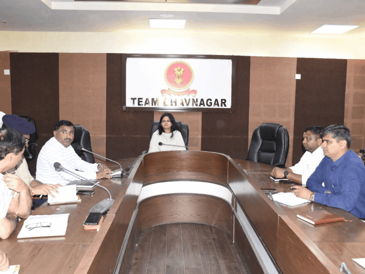 કોળીયાક ભાદરવી અમાસના લોકમેળાની તડામાર તૈયારીઓ:જિલ્લા વહીવટી તંત્ર દ્વારા કામગીરીને અપાયો આખરી ઓપ, ભાવનગર ગ્રામ્યના પ્રાંત અધિકારીની બેઠક યોજાઇ