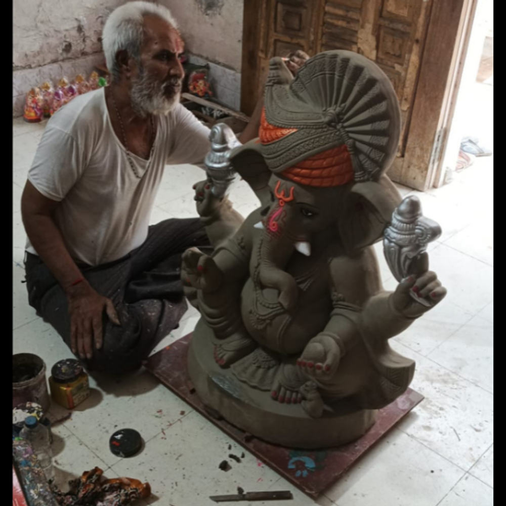 જામનગરની સંસ્કૃતિ અને હાલારી પાઘડીથી પ્રેરિત ગણેશ મૂર્તિઓ