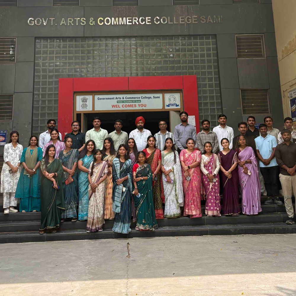 સમી સરકારી કોલેજમાં શિક્ષક દિનની ઉજવણી કરાઈ:વિદ્યાર્થીઓએ શિક્ષકોની ભૂમિકા ભજવી, અનુભવો શેર કર્યા અને ઇનામ જીત્યા