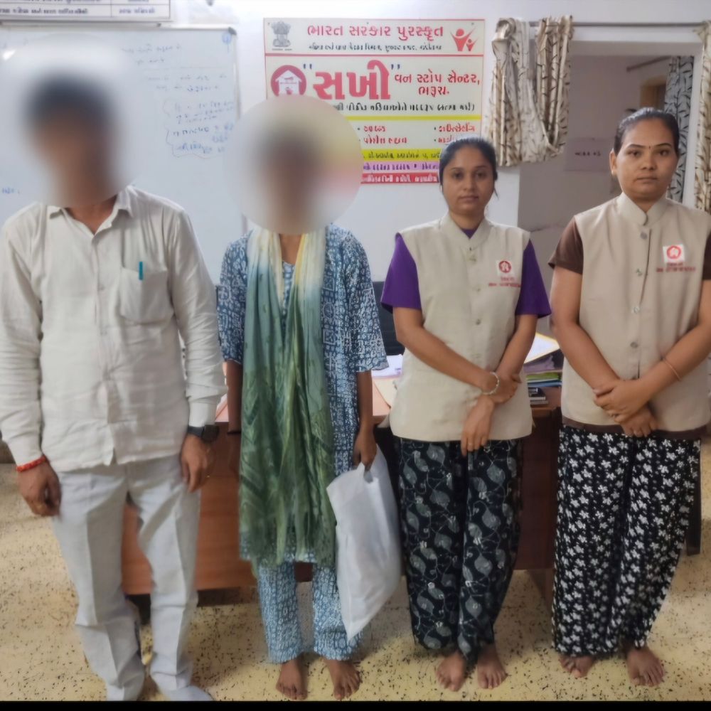રિક્ષાચાલકના અપહરણમાંથી બચી 16 વર્ષની સગીરા:ભરૂચ રેલવે શી-ટીમે બચાવી, UPમાં અપહરણનો ગુનો નોંધાયો હતો