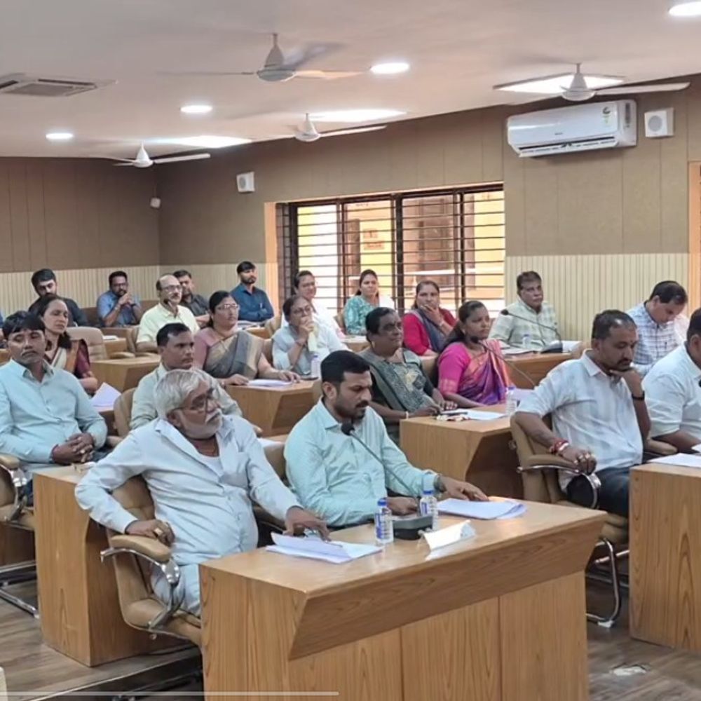 મોરબી જિલ્લા પંચાયતની સામાન્ય સભા ગણતરીની મિનિટોમાં પૂરી:વિકાસ કામોની ચર્ચા માટે સમય નથી કે વિઝન તેવો ગણગણાટ શરૂ થયો