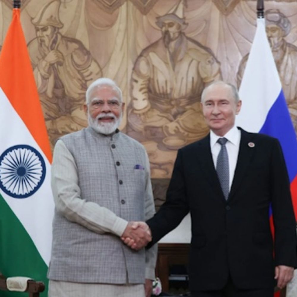 રશિયન રાષ્ટ્રપતિ પુતિન BRICS સમિટ માટે ભારત પહોંચ્યા:મોદીને મળશે; Su-57 ફાઇટર જેટ અને અપડેટેડ બ્રહ્મોસની ડીલ થઈ શકે