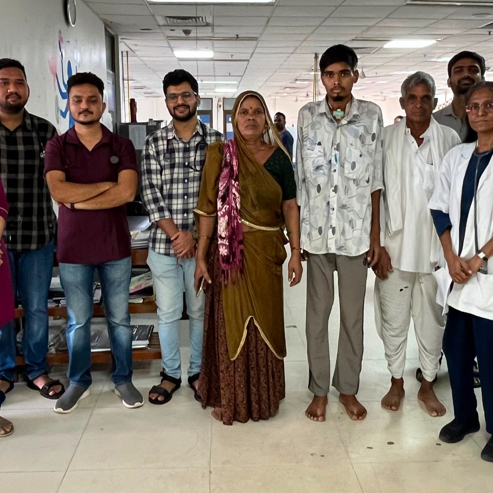 અસારવા સિવિલમાં 72 દિવસની સારવાર બાદ યુવાનને નવજીવન મળ્યું:રાજસ્થાનના યુવકને ધનુરની ગંભીર બીમારી હતી, સંપૂર્ણપણે મફત સારવાર અપાઈ