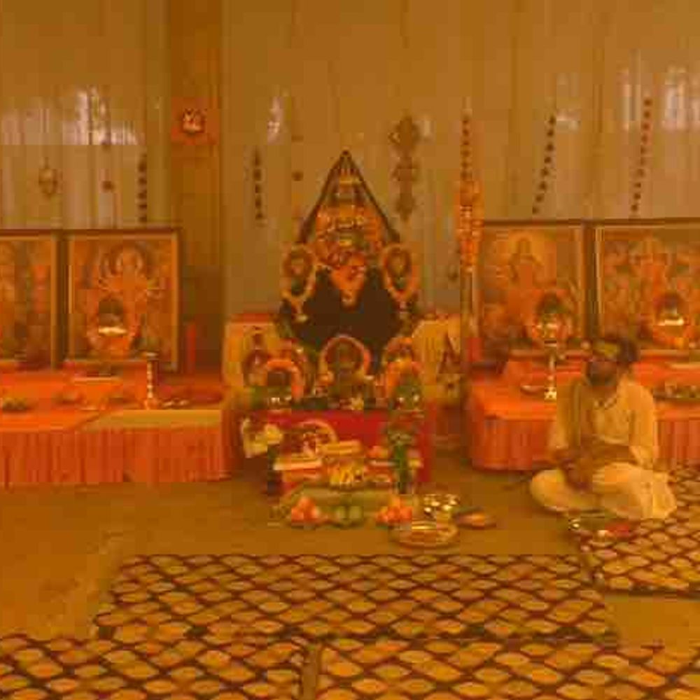 જામનગરમાં 14મા વર્ષે સમૂહ હોમાત્મક લઘુરુદ્રનું આયોજન:ભગવાન આશુતોષ મહાદેવનું પૂજન, 'હર હર મહાદેવ'ના જયઘોષથી વાતાવરણ ગુંજી ઉઠ્યું