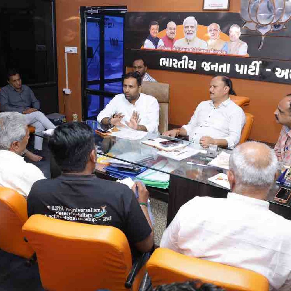 PM મોદીના જન્મદિવસ પહેલા અમરેલીમાં ઉર્જા મંત્રીએ બેઠક યોજી:જિલ્લા ભાજપ કાર્યાલય ખાતે સેવા સંકલ્પ અભિયાન માટે હોદ્દેદારોને ખાસ સૂચનાઓ આપી