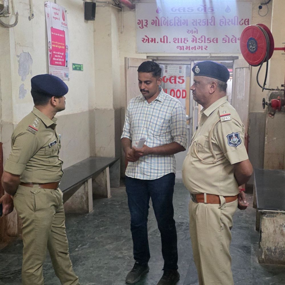17 વર્ષીય કિશોરને કથિત પ્રેમપ્રકરણમાં મોતને ઘાટ ઉતારાયો!:જામનગરના દરેડની ગલીમાં નીકળવા મુદ્દે ઝઘડો, બે શખસે લોખંડની પાઈપ અને લાકડાનો ધોકો લઈ તૂટી પડ્યા