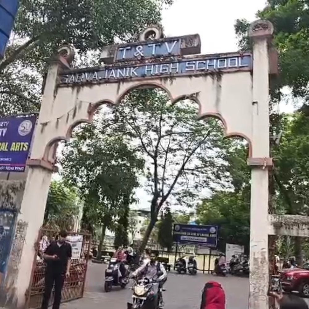 UPSC ડિફેન્સ એક્ઝામ:CDSના 474 અને NDAના 768 ઉમેદવારો 5 બિલ્ડિંગોમાં આપશે પરીક્ષા, સુરતમાં તંત્ર સજ્જ