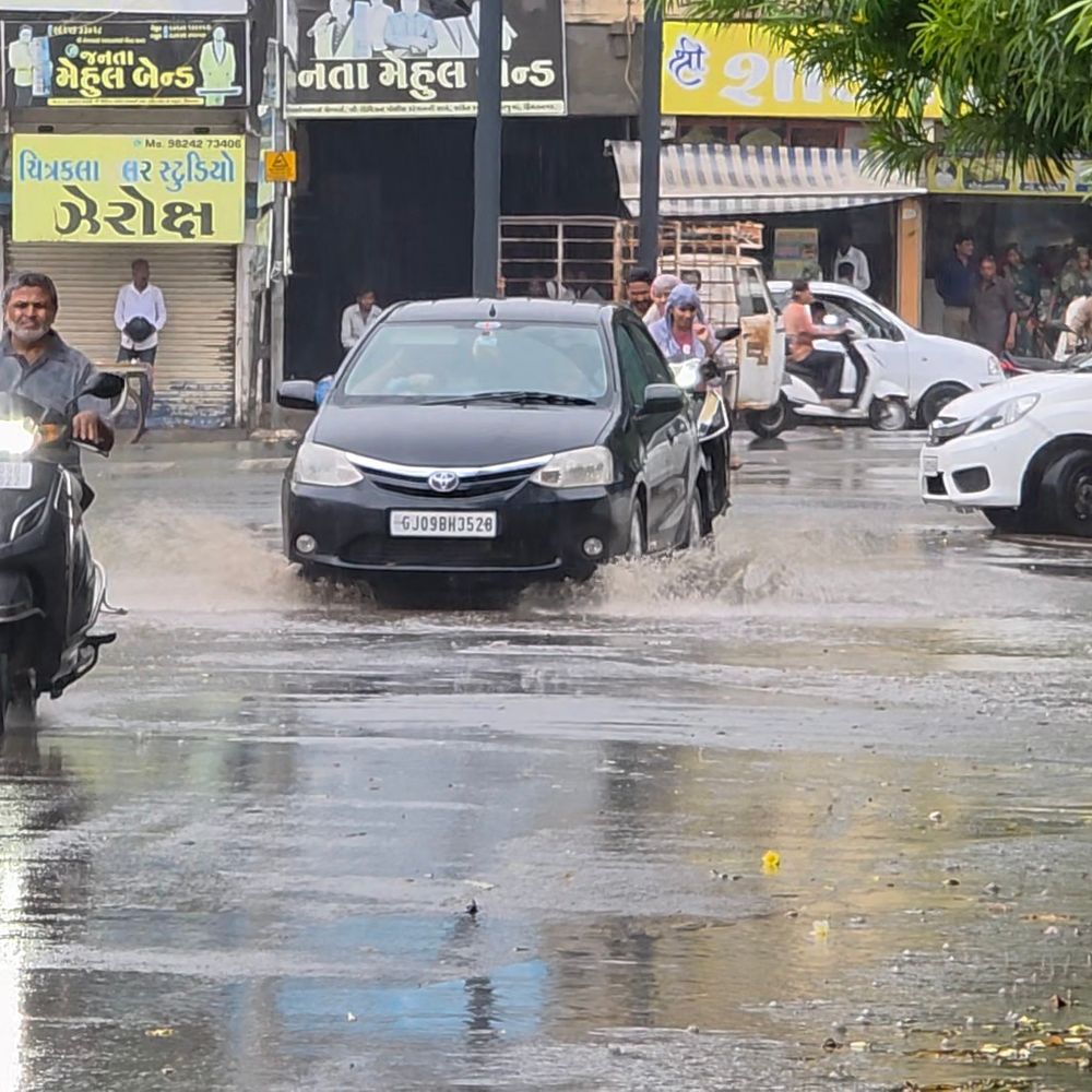 સાબરકાંઠામાં 24 કલાકમાં સરેરાશ 15.5 મિમી વરસાદ:વડાલીમાં 34 મિમી, પ્રાંતિજમાં 25 મિમી અને ખેડબ્રહ્મા-હિંમતનગરમાં 21-21 મિમી વરસાદ