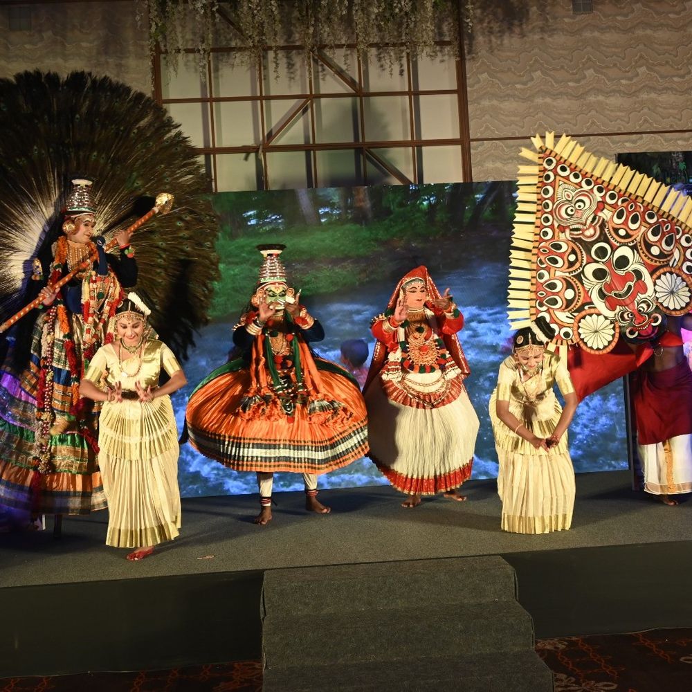 કેરળ ટૂરિઝમે ગુજરાતમાં પ્રી-સીઝન અભિયાન શરૂ કર્યું:દશેરા-દિવાળીની રજાઓમાં વધુ પ્રવાસીઓ આકર્ષવા માટે B2B પાર્ટનરશિપ મીટ્સ યોજાઈ