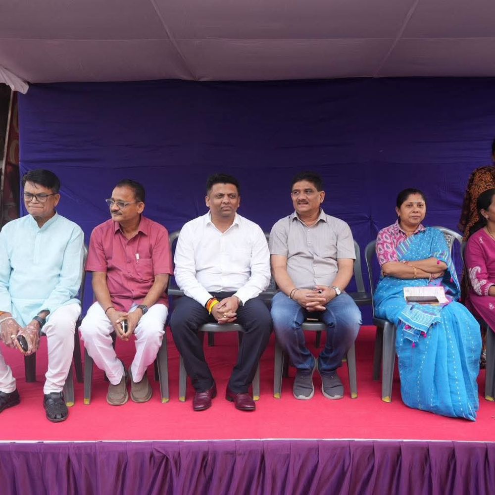 વલસાડમાં જૈન સમાજની શોભાયાત્રામાં સાંસદ ધવલભાઈ પટેલ જોડાયા