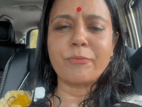 મહુઆ મોઇત્રાએ કહ્યું- મારા પર ઇંડા ફેંકવામાં આવ્યા:પોલીસ પણ આમાં સામેલ હતી; સુપ્રીમ કોર્ટના કહેવા પછી પોતાના વિસ્તારમાં ગઈ હતી