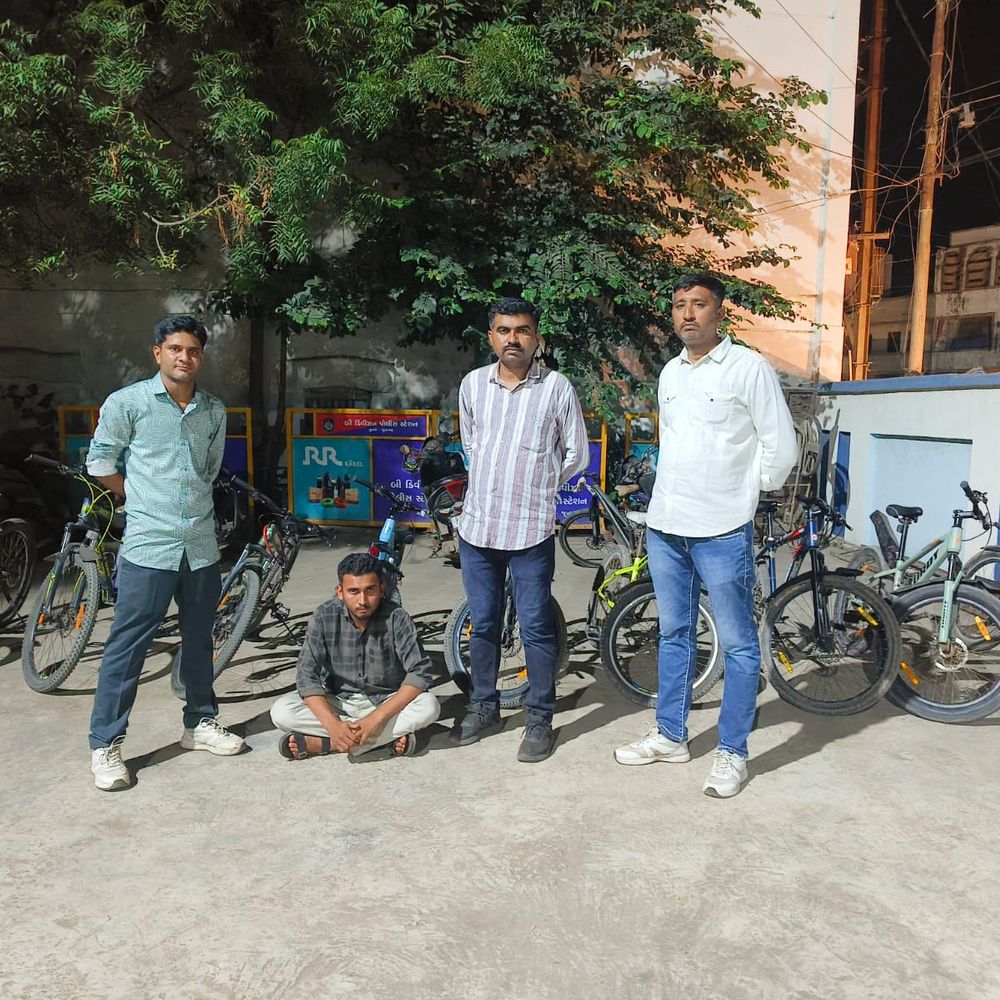 બી ડિવિઝન પોલીસે 9 ચોરાઉ સાયકલ સાથે ફર્નિચર કારીગરને ઝડપી