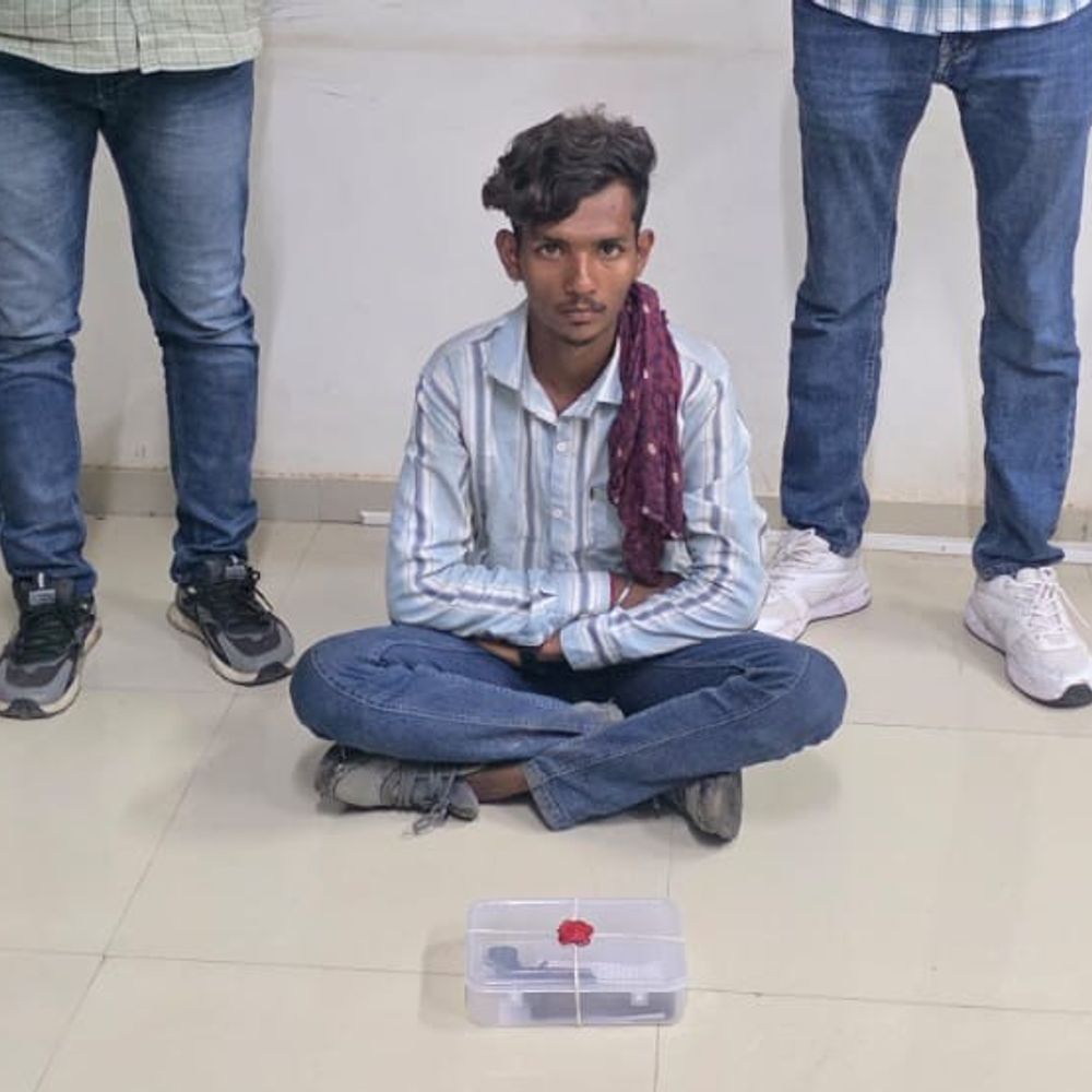 મોરબીમાં દેશી તમંચા સાથે એક શખ્સ પકડાયો:એસઓજી ટીમે પીપળીયા ચાર રસ્તા પાસેથી 5 હજારનો તમંચો જપ્ત કર્યો