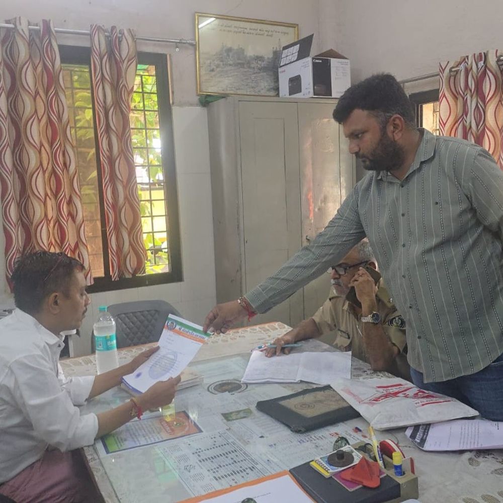 મોરબીના ગોર ખીજડીયામાં ST બસ અનિયમિત હોવાનો આરોપ:પ્રવાસીઓ અને વિદ્યાર્થીઓને મુશ્કેલી, બસો નિયમિત કરવા ગ્રામ પંચાયતની ST ડેપો મેનેજરને લેખિત રજૂઆત