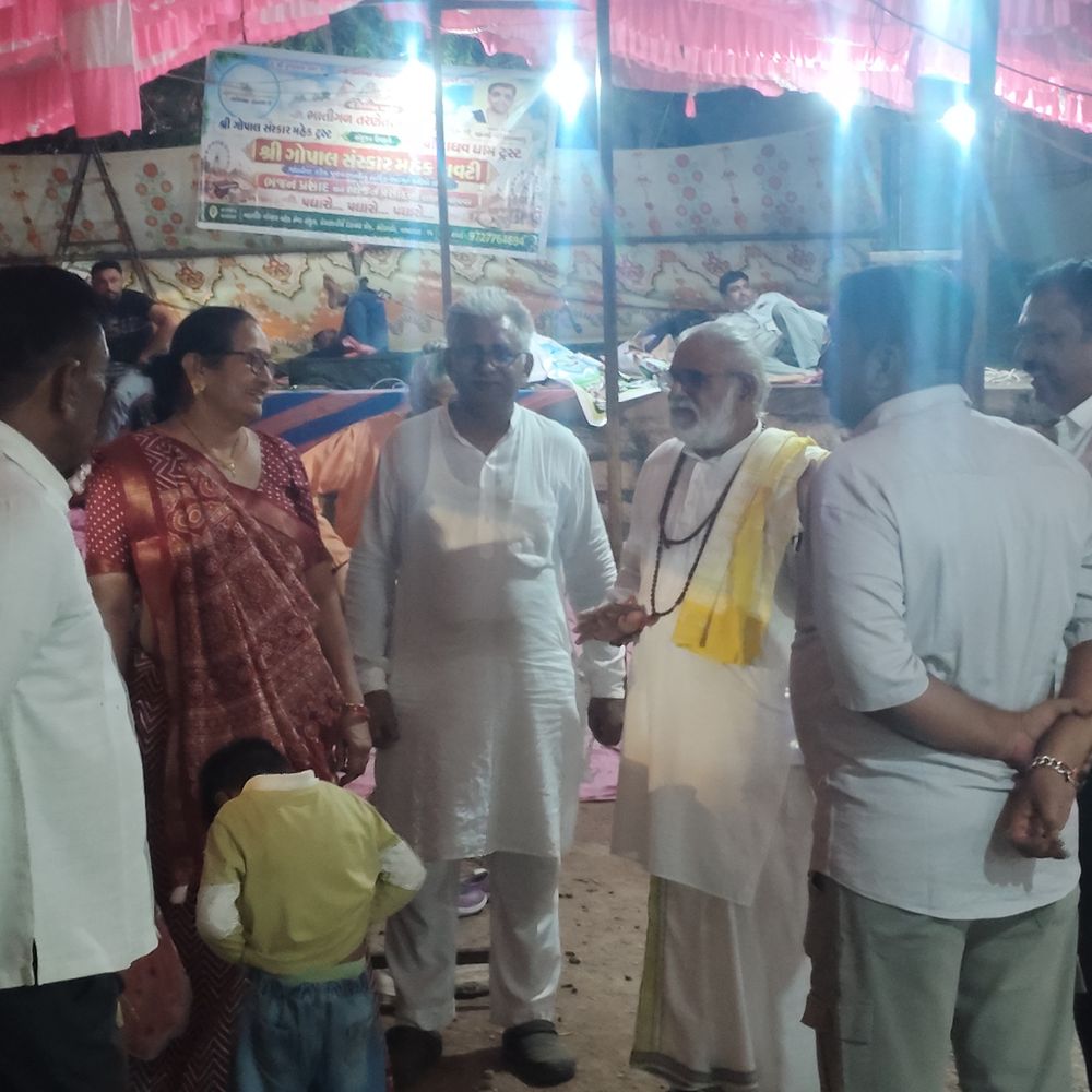 તરણેતર મેળામાં શ્રી ગોપાલ સંસ્કાર મહેક ટ્રસ્ટે કરાવ્યું અન્નદાન:પાંચ દિવસ સુધી લાડુ સાથે ભોજન પીરસી 'કોઈ ભૂખ્યું ન રહે'નો સંદેશ આપ્યો