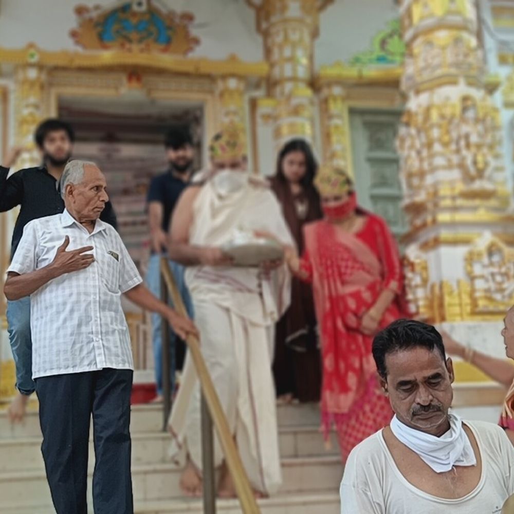 નગીનભાઈ પોષણ દ્વારા પર્યુષણ પર્વે ભવ્ય રથયાત્રાનું આયોજન:જૈન ધર્મના પવિત્ર મહાપર્વ ભાદરવા સાતમે વરસાદ વચ્ચે પણ શ્રદ્ધાળુઓનો અદભુત ઉત્સાહ જોવા મળ્યો